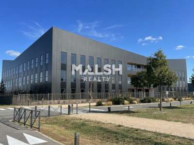 BUREAUX - A VENDRE ou A LOUER - GENAS - A partir d
