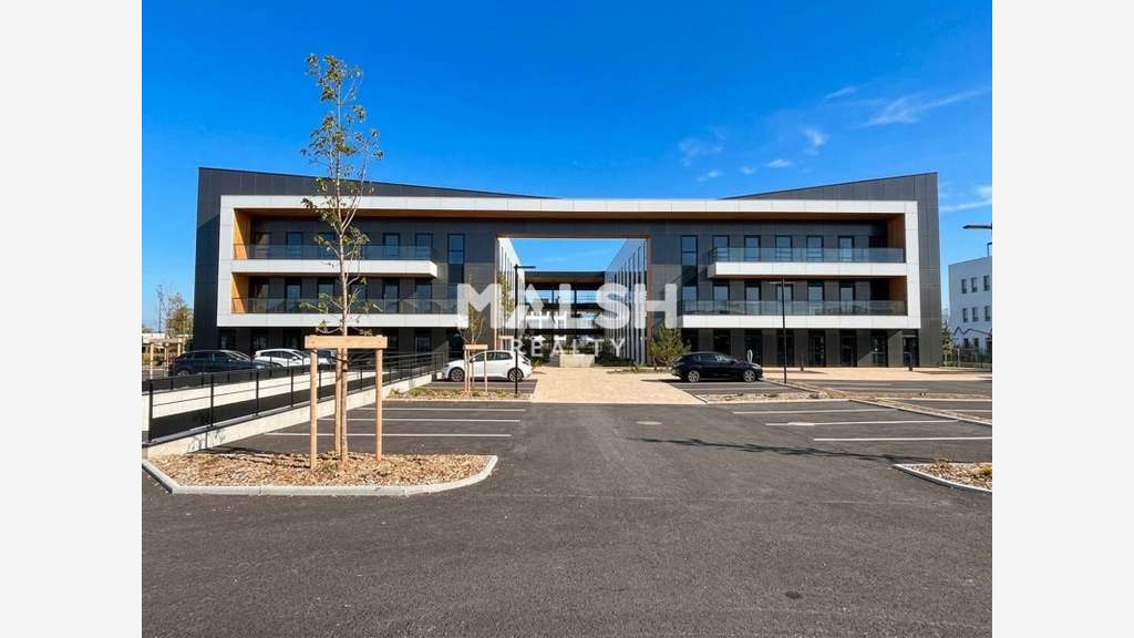 BUREAUX - A VENDRE ou A LOUER - GENAS - A partir d