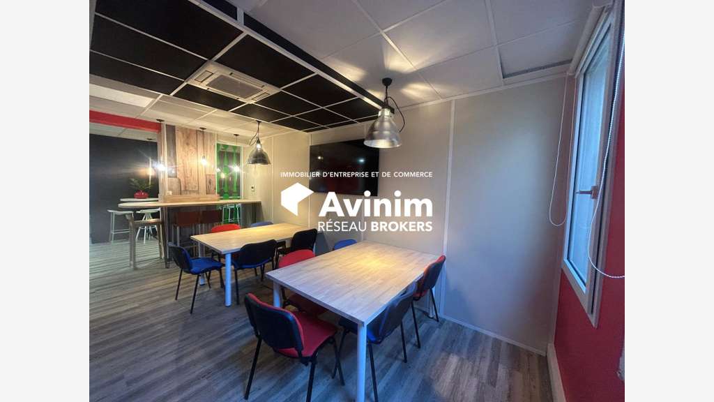 Vente plateau de bureaux de 97 m² entièrement r