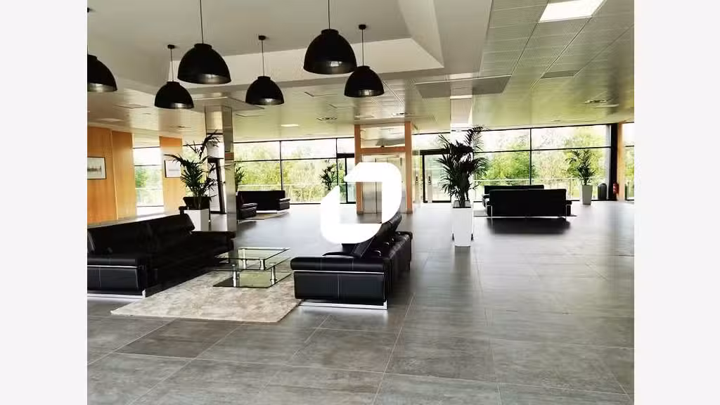 Vente Bureaux 2746m² Jossigny