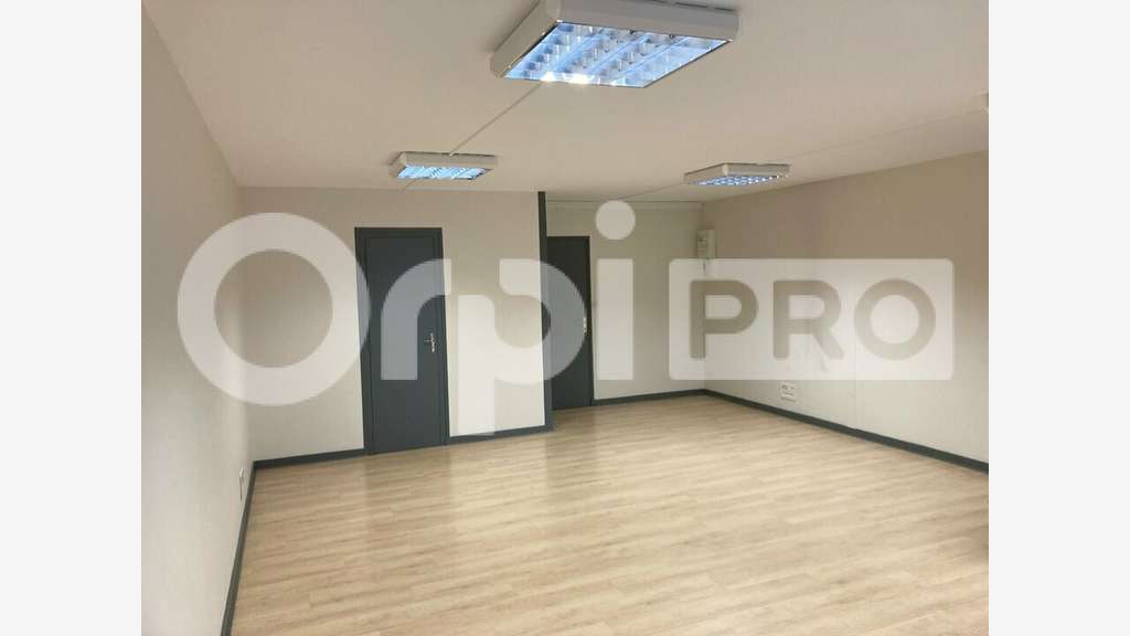 Murs loués de 46m² à vendre à La Rochelle centre