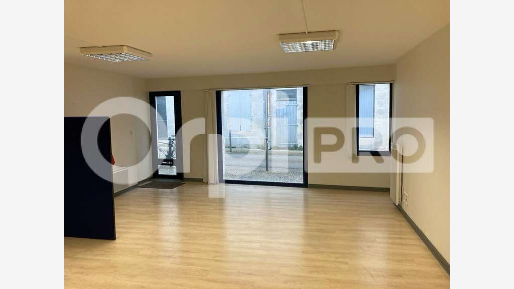 Murs loués de 46m² à vendre à La Rochelle centre