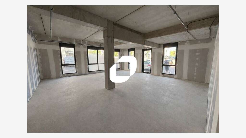 Vente Bureaux 600m² La tour de salvagny