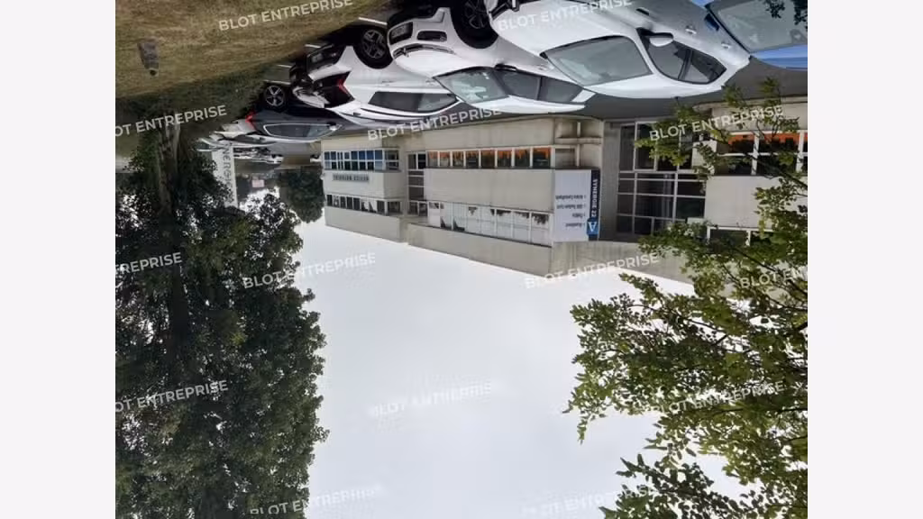 À vendre bureaux 186m² en partie loués à Langueux