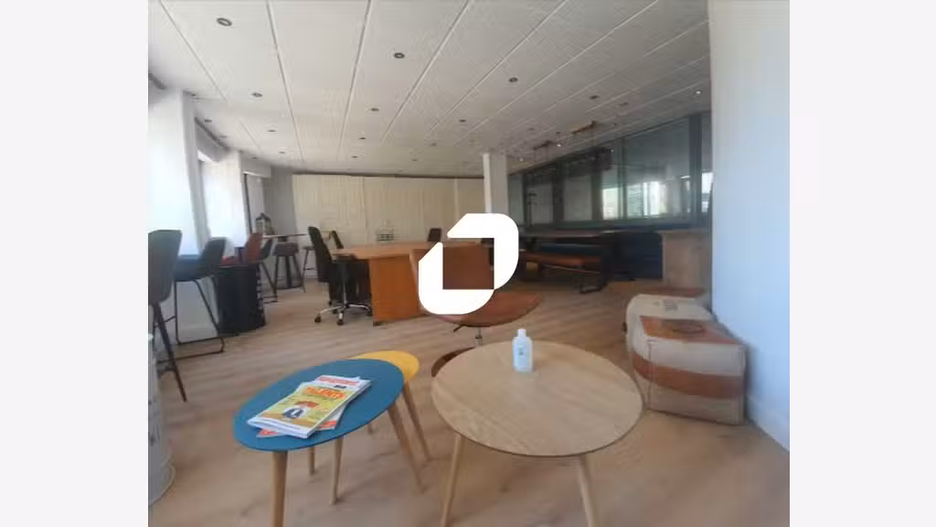 Vente Bureaux 222m² Le kremlin bicetre