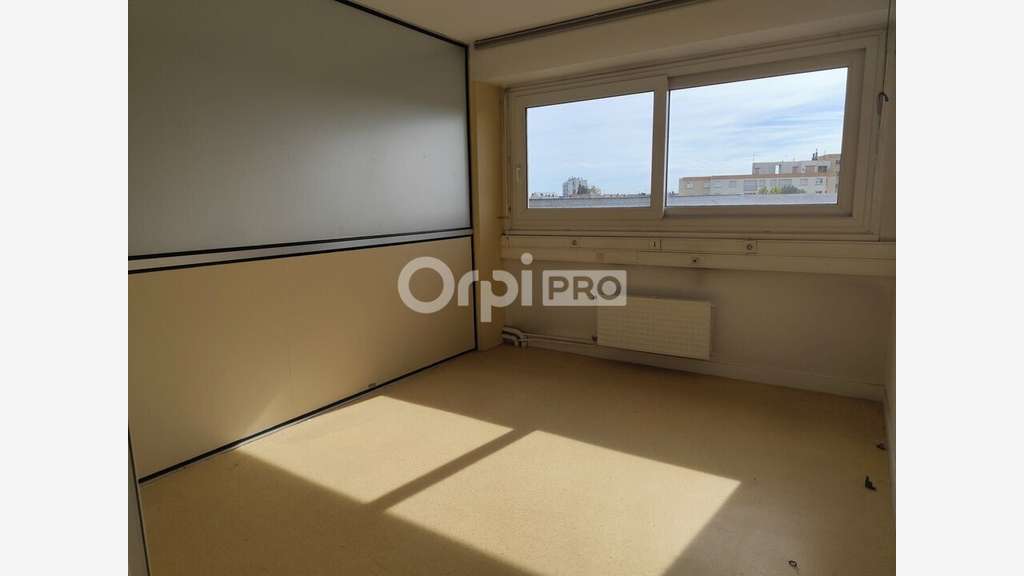 Plateau de bureaux 319m² à vendre à Limoges 