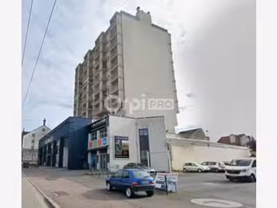 Plateau de bureaux 319m² à vendre à Limoges 