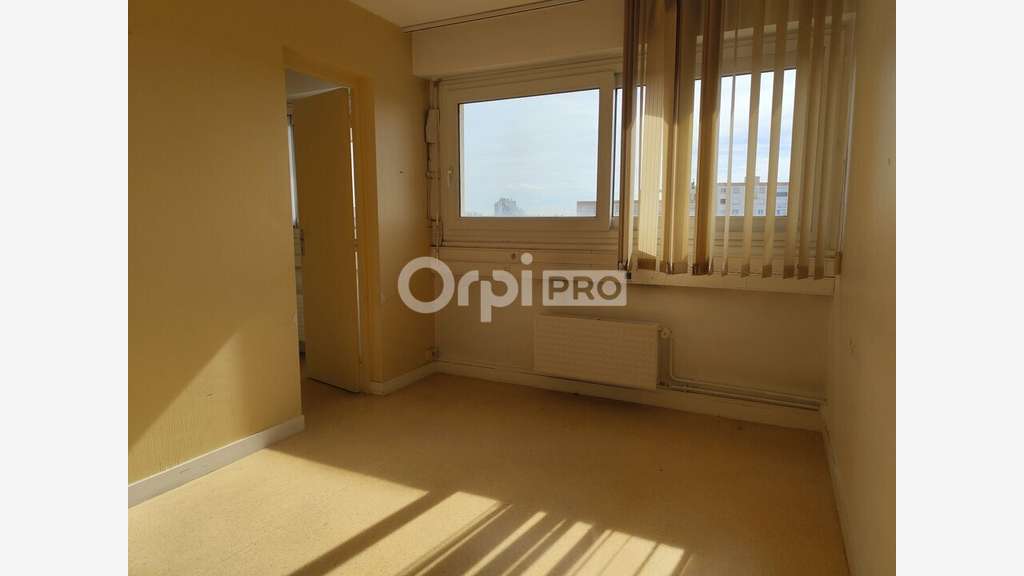 Plateau de bureaux 319m² à vendre à Limoges 