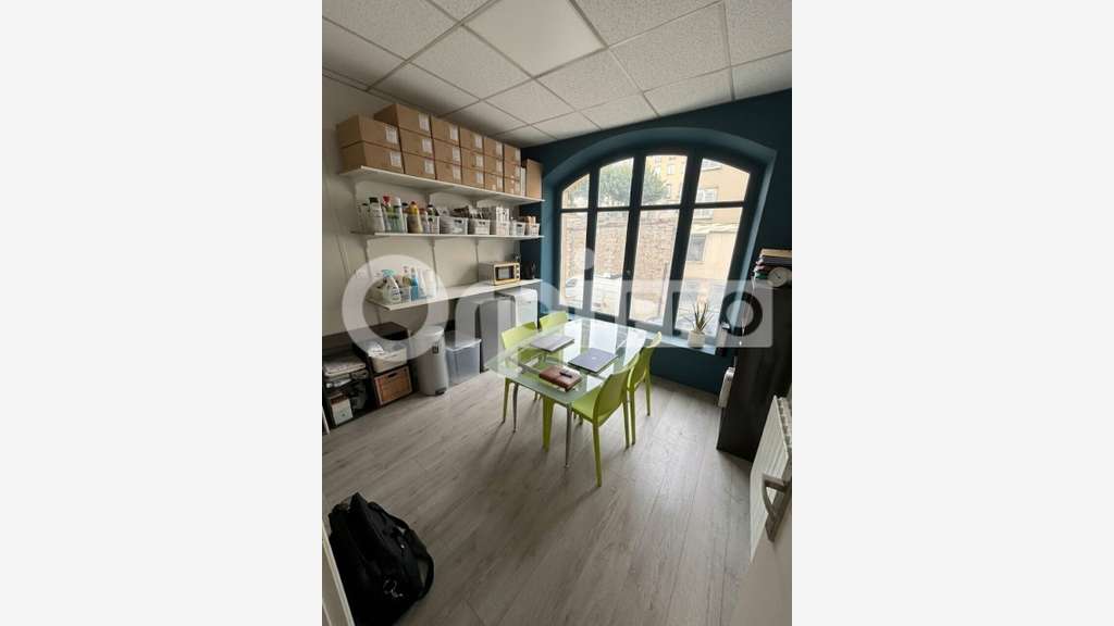 Locaux/Bureaux de 120m2 à vendre en centre ville