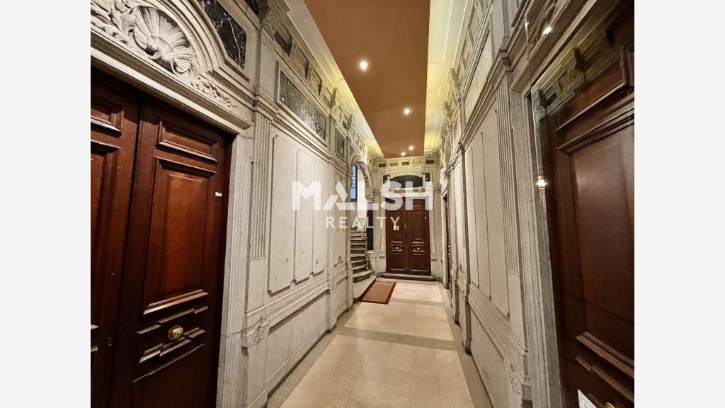 Bureaux à vendre ou à louer 189m² à Lyon 69001