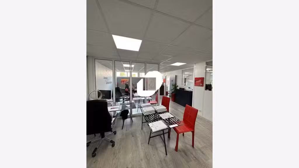 Vente Bureaux 279m² Maule