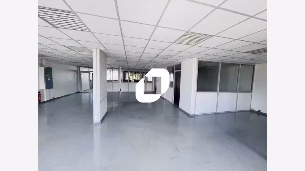Vente Bureaux 220m² Melun