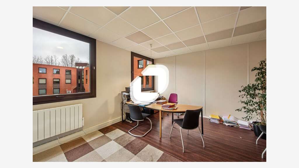 Vente Bureaux 347m² Montigny le bretonneux