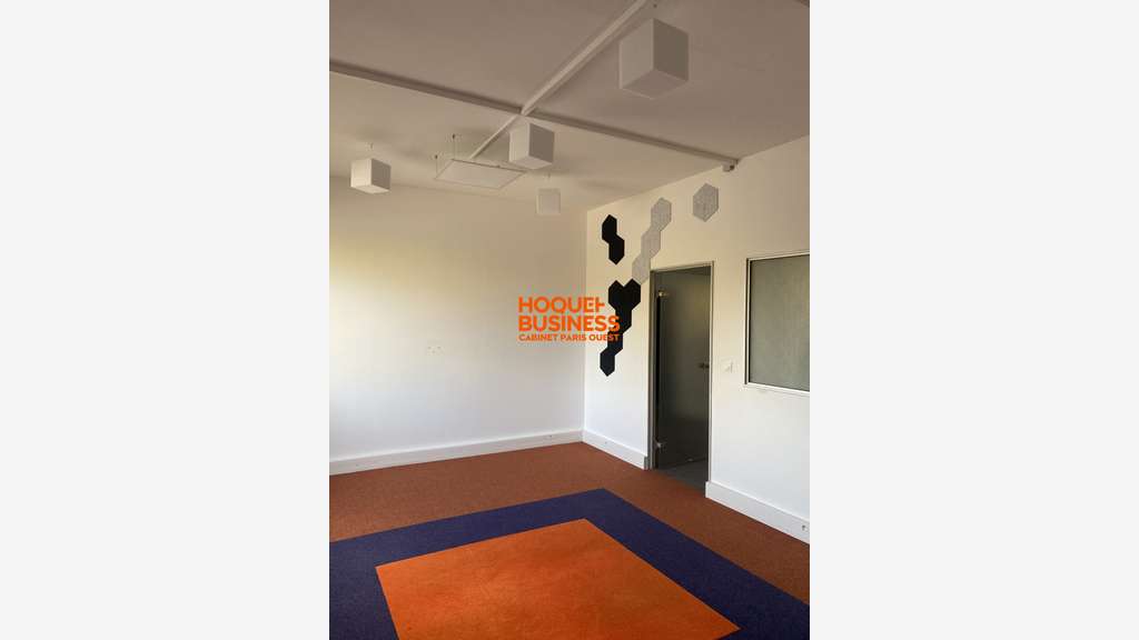 VENTE MURS DE BUREAUX 580 M² -