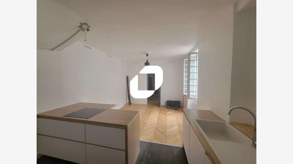 Vente Bureaux 83m² Montlhery