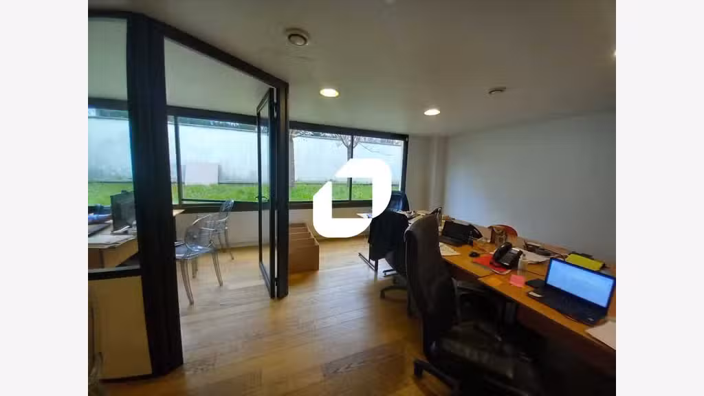 Vente Bureaux 295m² Montrouge