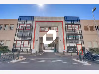 Vente Bureaux 767m² Nanterre