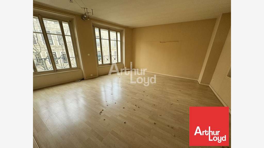 Local commercial bureaux de 289m² à vendre Niort