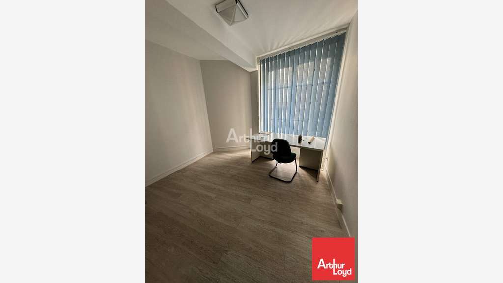 Local commercial bureaux de 289m² à vendre Niort