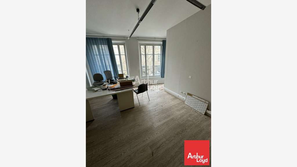 Local commercial bureaux de 289m² à vendre Niort