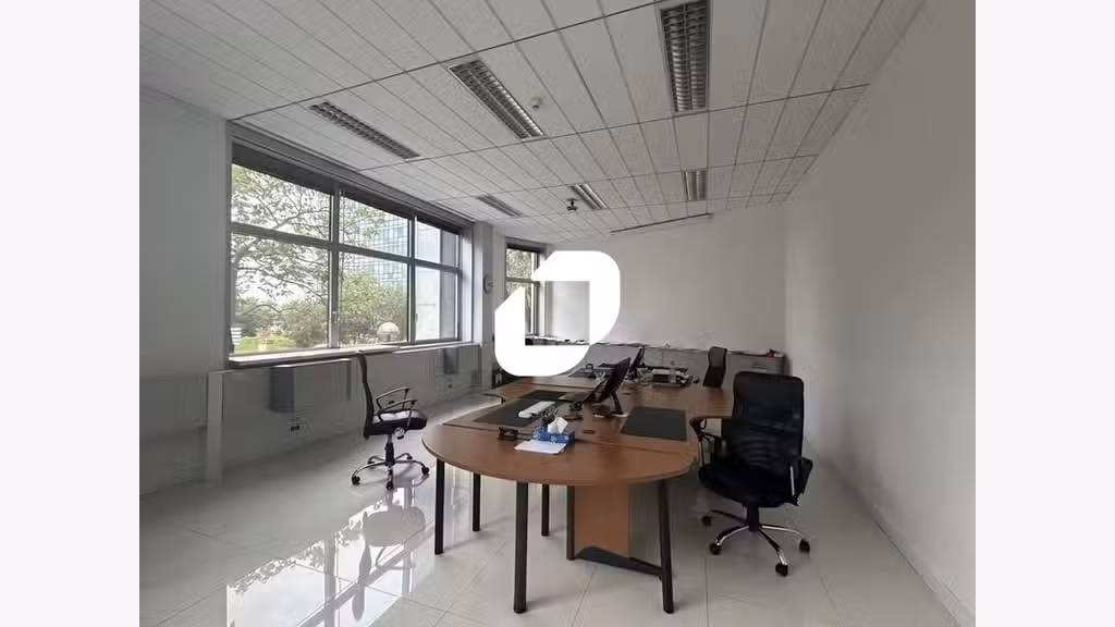 Vente Bureaux 122m² Noisy le grand