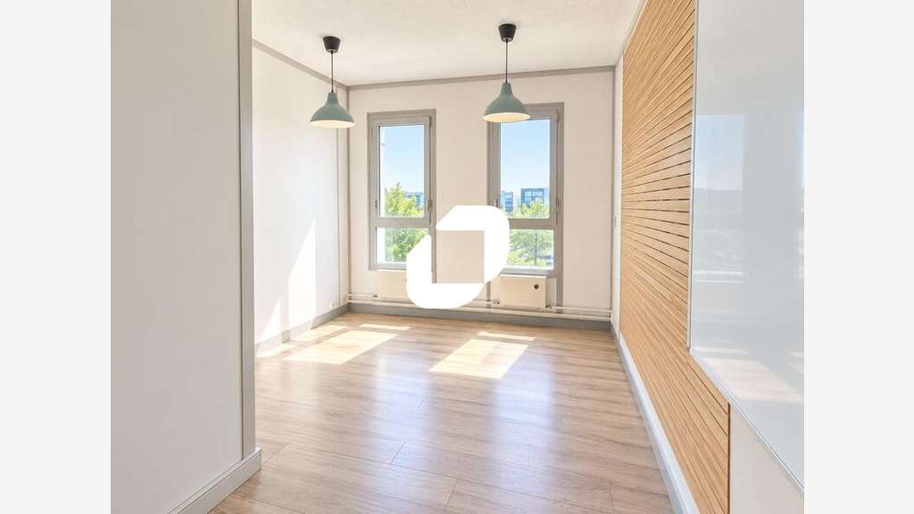 Vente Bureaux 697m² Noisy le grand