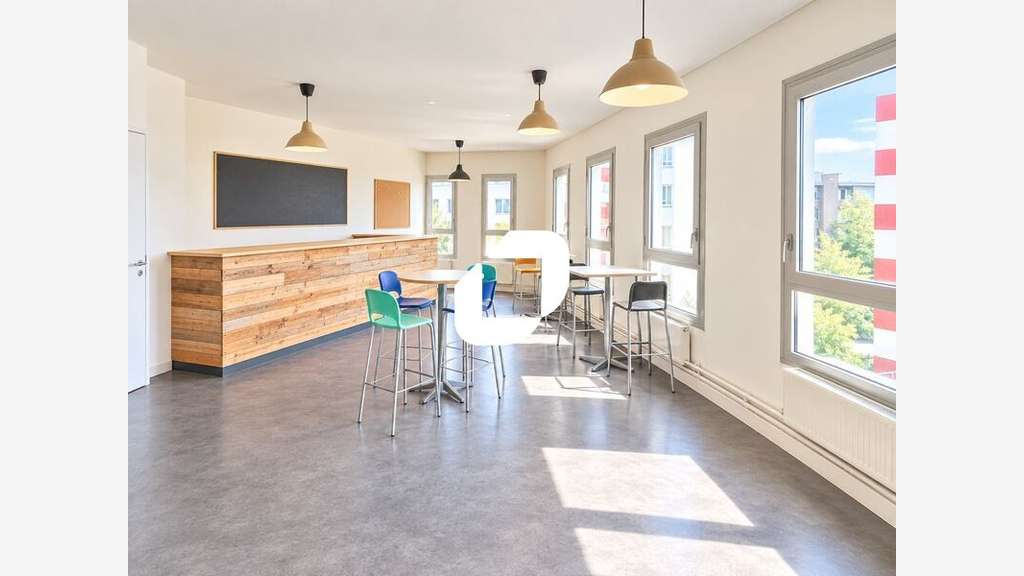 Vente Bureaux 697m² Noisy le grand