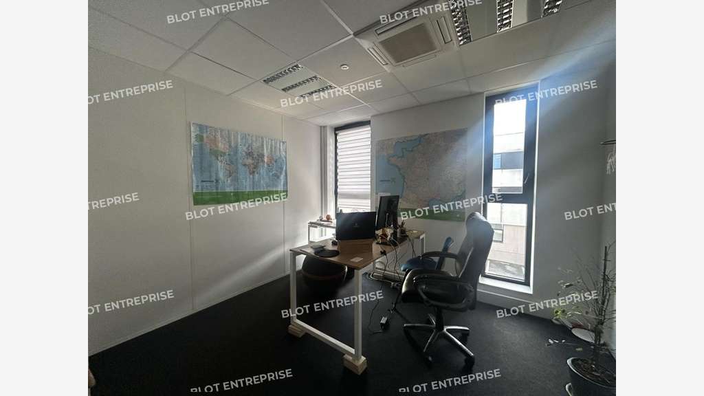 À VENDRE - BUREAUX - 197 M² - ORVAULT