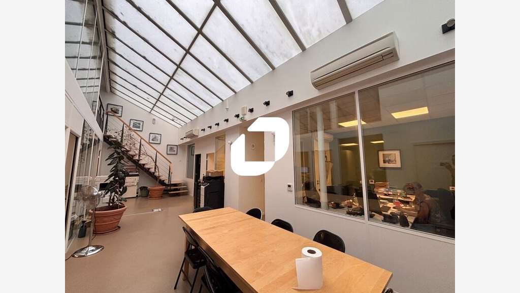 Vente Bureaux 249m² Paris