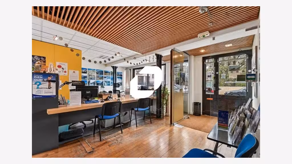 Vente Bureaux 143m² Paris