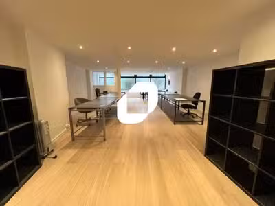 Vente Bureaux 207m² Paris