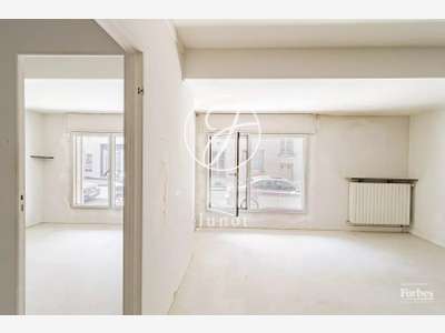 AV local pro de 43m² à Paris 75015 Champ de Mars