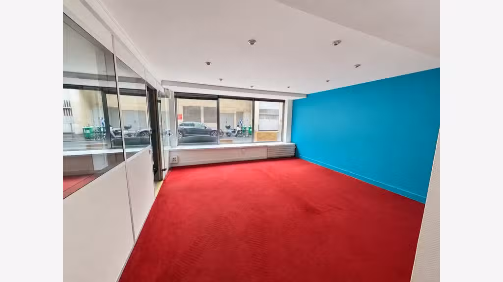 Bureaux 237m² à vendre métro Convention Paris 15e