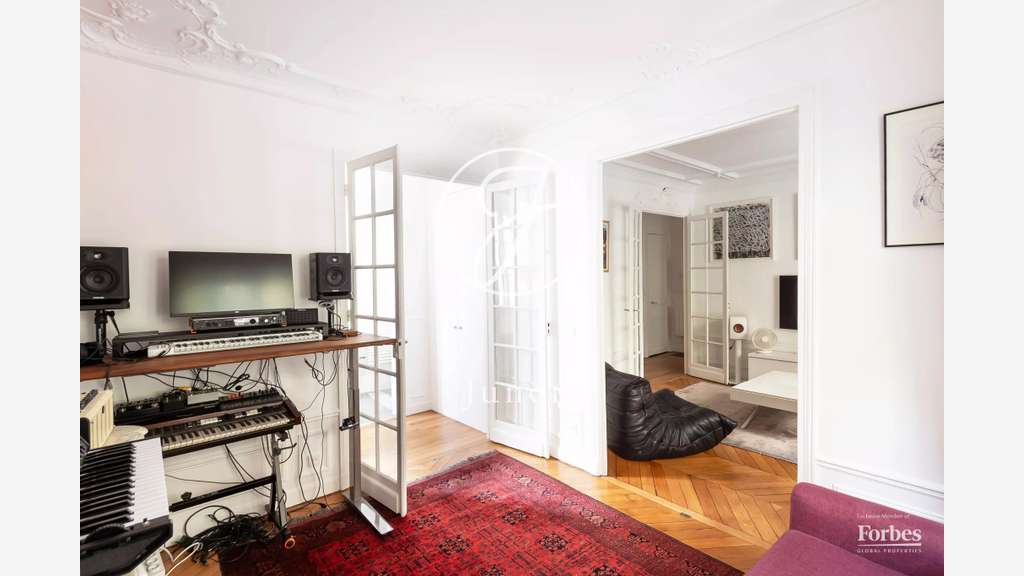 profession liberale 60m² R+1 Paris 16e Michel-Ange