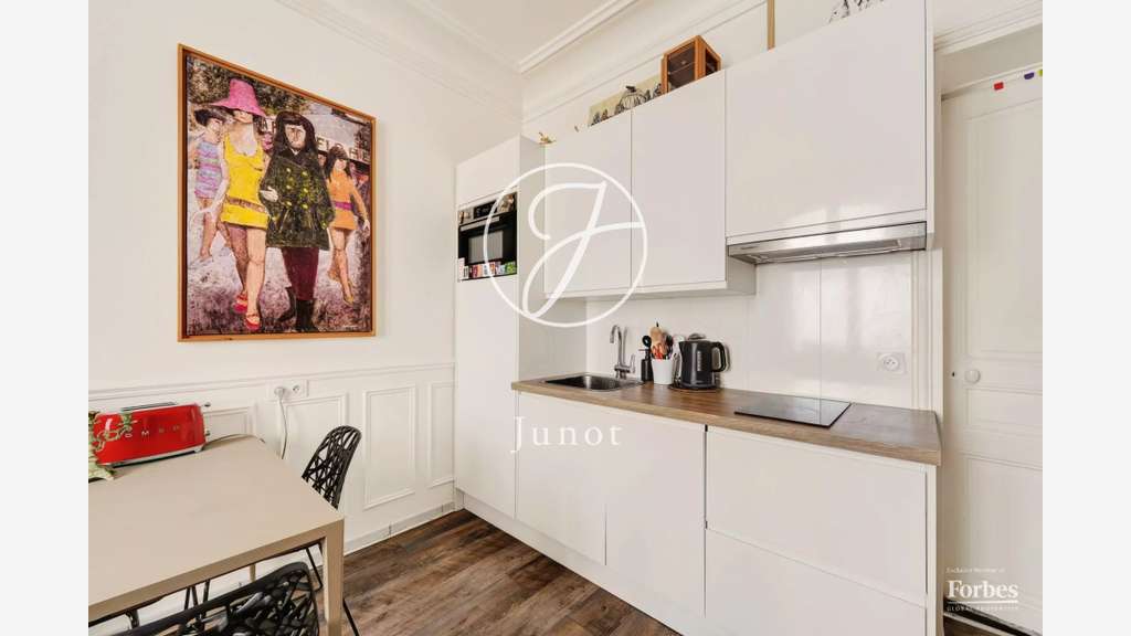 Profession libérale 29m² Paris 17e Batignolles