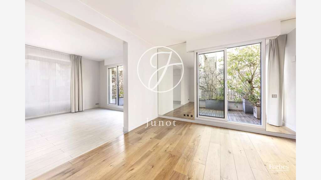 Bureau 67m² à Paris 17e Ternes Étoile