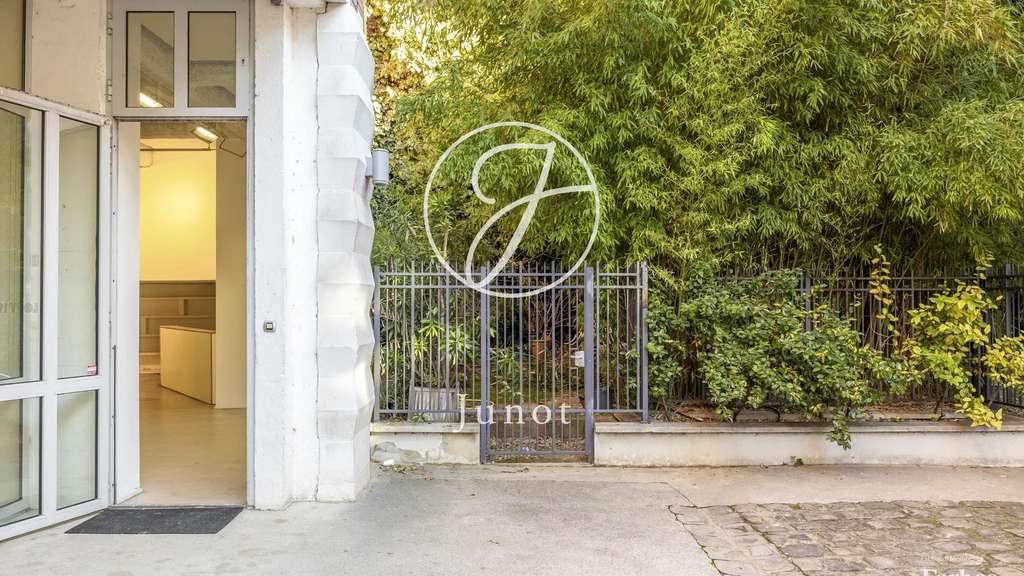 Loft usage mixte Paris 19e Faubourg du Temple
