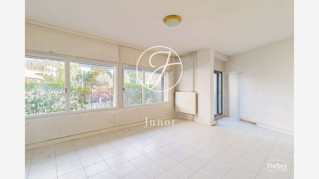 AV 61m² à la lisière Paris 7 et 15 Champ de Mars