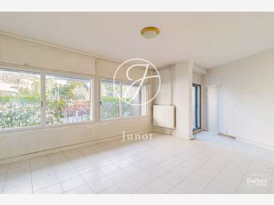 AV 61m² à la lisière Paris 7 et 15 Champ de Mars