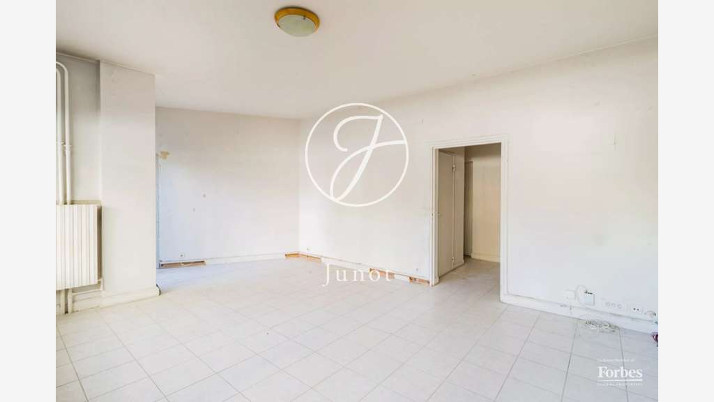 AV 61m² à la lisière Paris 7 et 15 Champ de Mars