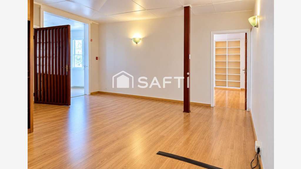 Vente bureaux de standings 168m² à Pointe à Pitre