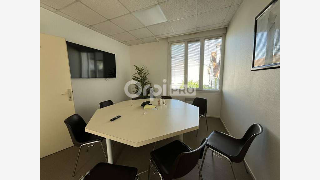 BUREAU à vendre dans le 77