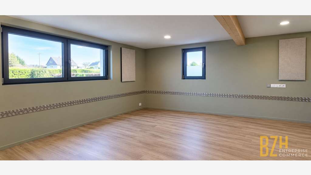 A vendre local professionel 131m² à Questembert