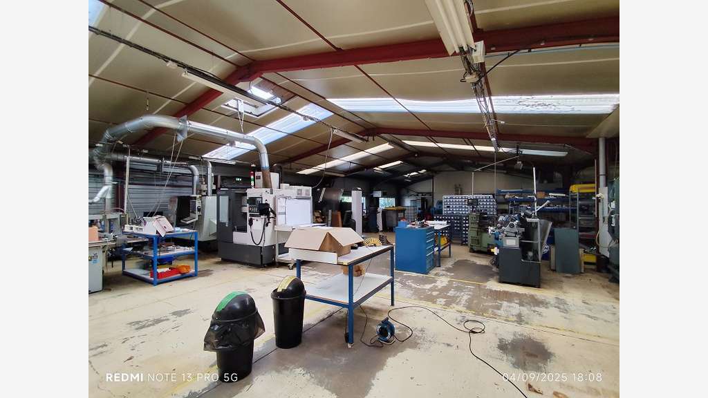 Vente bâtiment industriel de 1000m² à Châteaulin