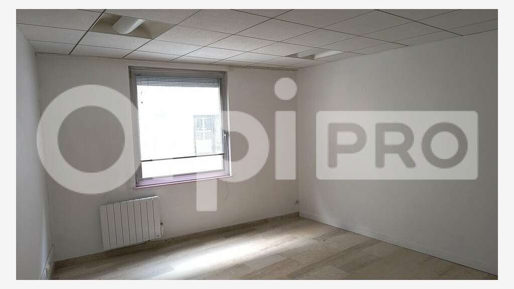 REIMS - BUREAU à vendre