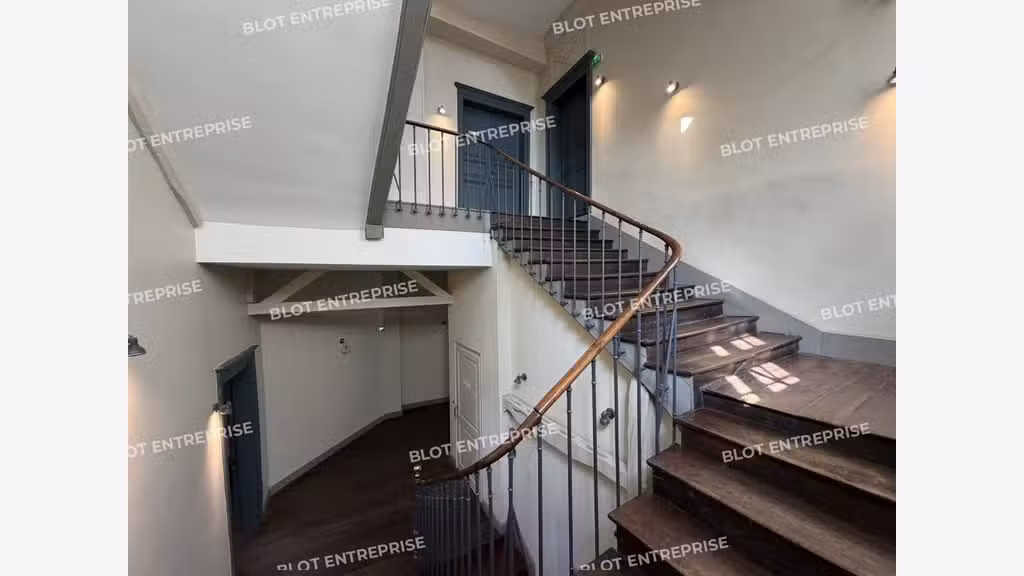 A vendre bureaux 163m² à Rennes centre historique