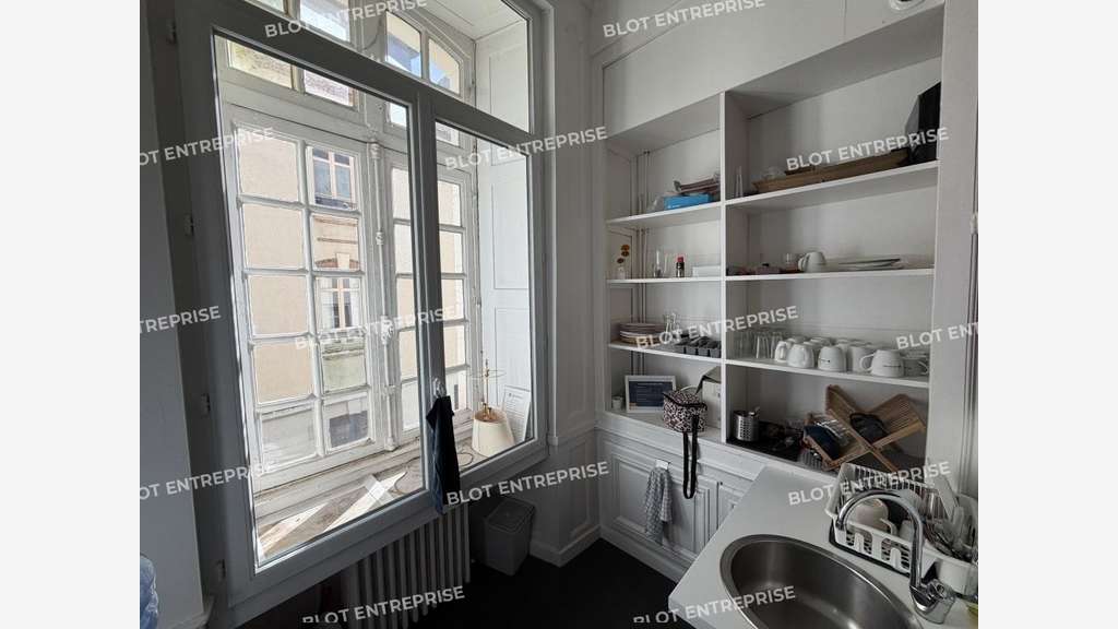 A vendre bureaux 163m² à Rennes centre historique