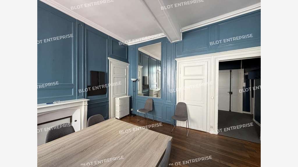 A vendre bureaux 163m² à Rennes centre historique