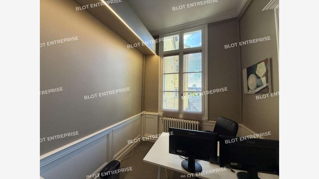 A vendre bureaux 163m² à Rennes centre historique