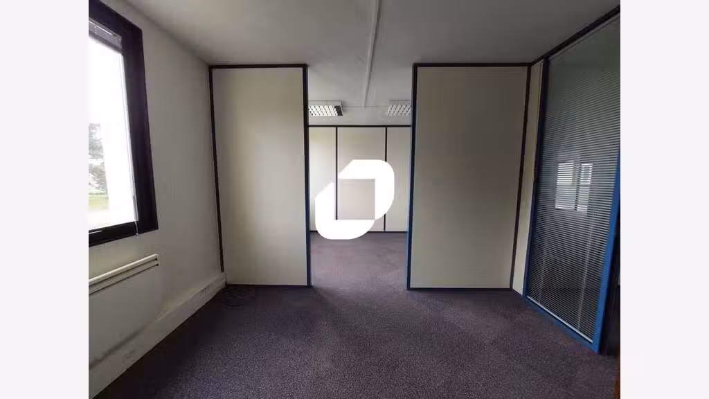 Vente Bureaux 707m² Saint aubin